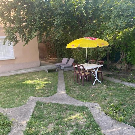 Spa Jardin Prive T3 Independant Dans Villa Morieres-les-Avignon ภายนอก รูปภาพ